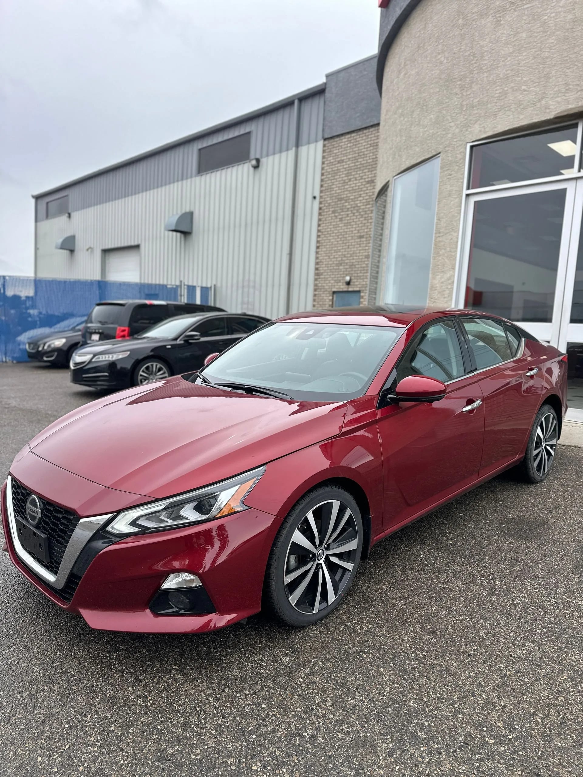 car-image